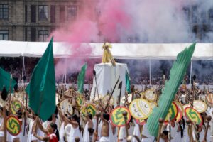 ¡EL ZÓCALO VOLVIÓ A SER LA GRAN TENOCHTITLAN!