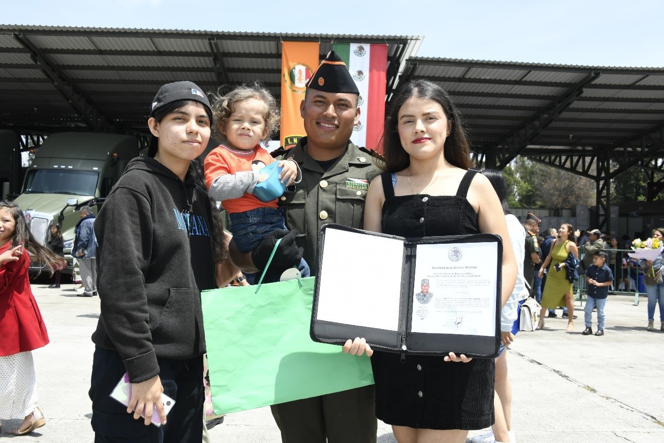 EGRESAN 233 SARGENTOS ESPECIALISTAS DEL SERVICIO DE TRANSPORTES DEL EJÉRCITO MEXICANO