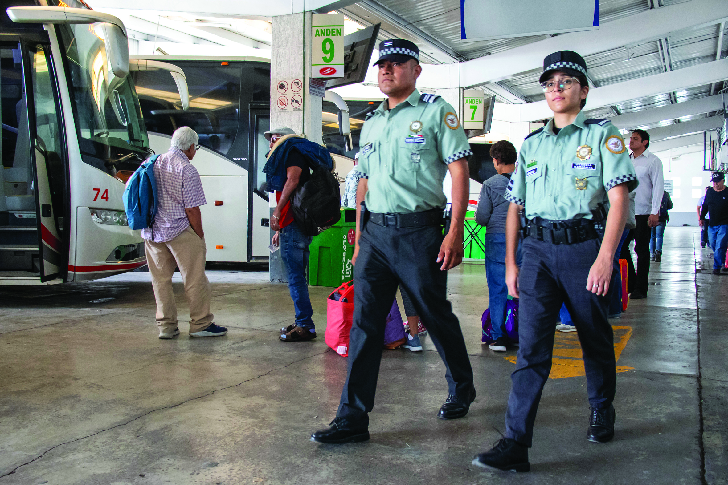 GN SUPERVISA SEGURIDAD EN TERMINALES DE AUTOBUSES
